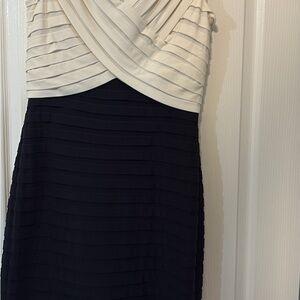 Adrianna Papell Cream Sheath Dress Sweetheart Neckline Cocktail